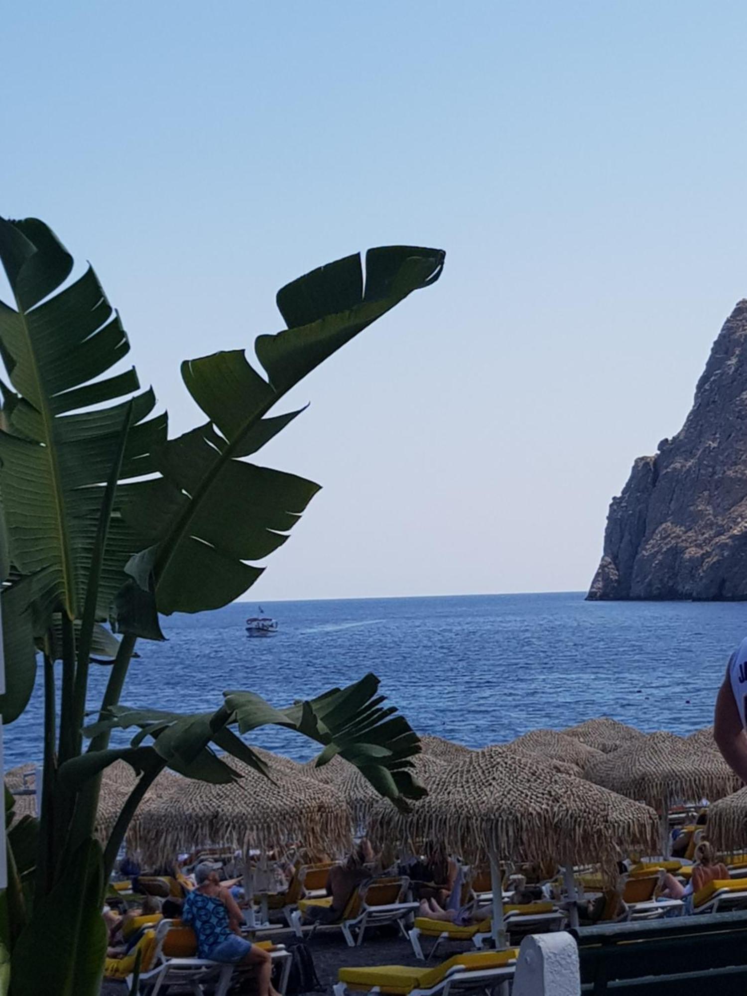 Rodothea And Adams On The Beach, Santorini Monolithos  Exterior photo