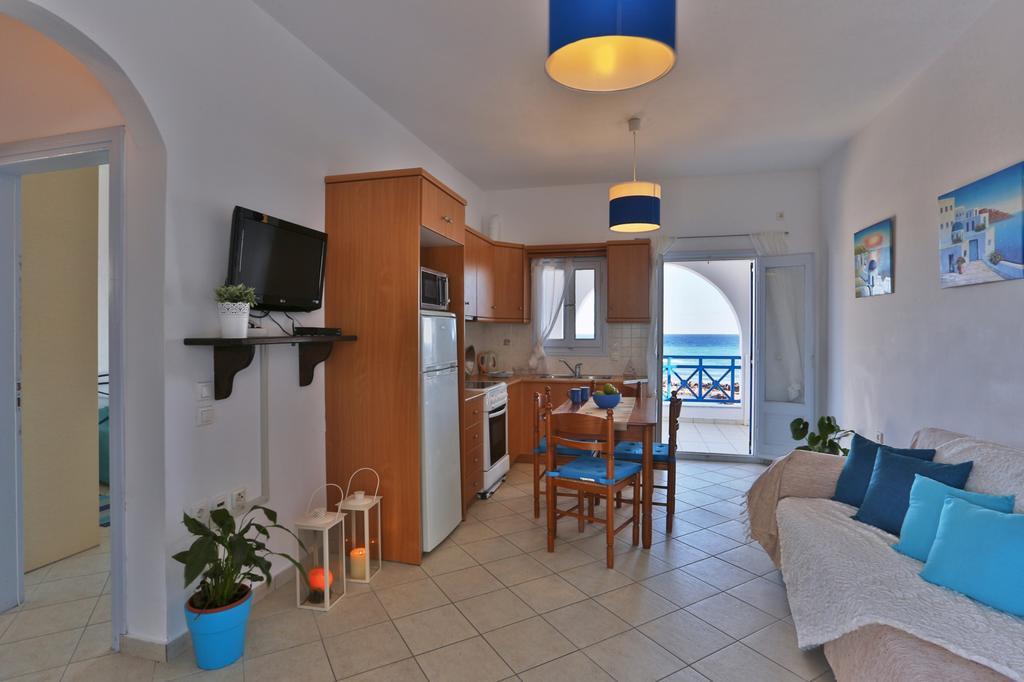 Rodothea And Adams On The Beach, Santorini Monolithos  Exterior photo